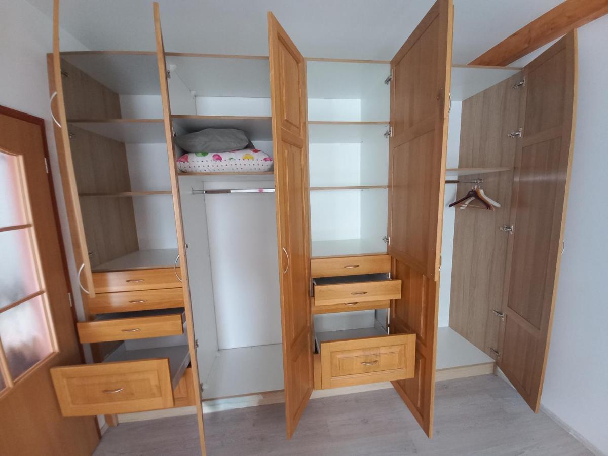 Apartmany Kocanda Jesenice  Εξωτερικό φωτογραφία